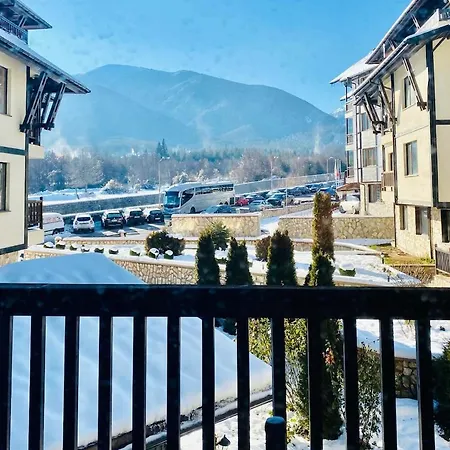 Apartman With Pool, Near The Lift *