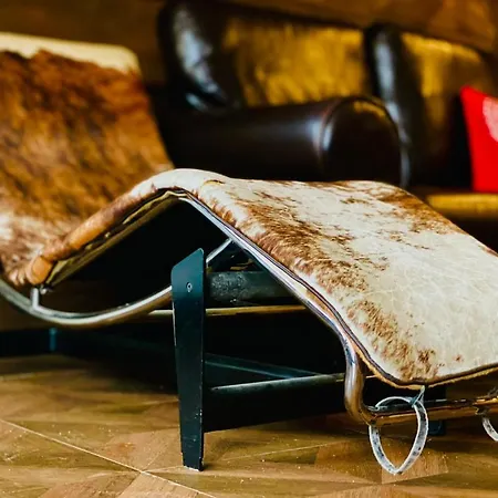 With Pool, Near The Lift Apartamento