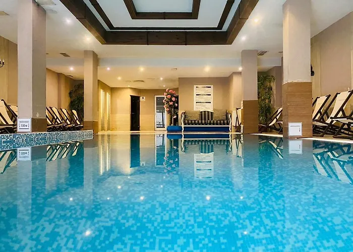 With Pool, Near The Lift Bansko